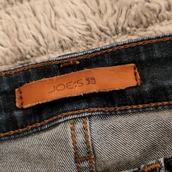 Dark wash vintage reserve straight leg Joe's jeans size 24. - Picture 5 of 11
